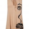 Flared keyhole top in sand beige